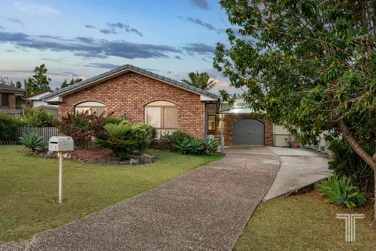 9 Leru Street, Mansfield QLD 4122