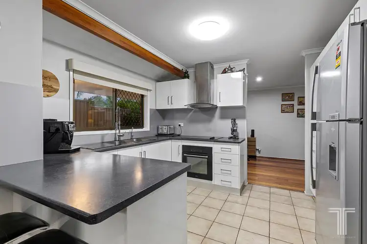 Third view of Homely house listing, 9 Leru Street, Mansfield QLD 4122