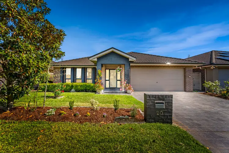 20 Wakool Crescent, Woongarrah NSW 2259