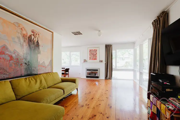 94 MacKenzie Street, Hackett ACT 2602