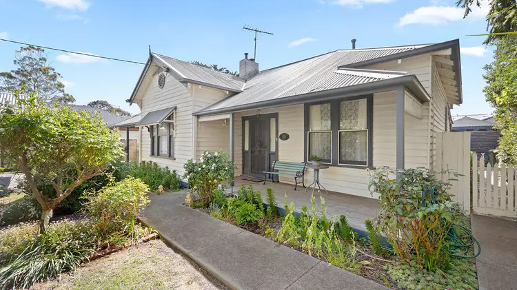 4 Fisken Street, Ballan VIC 3342