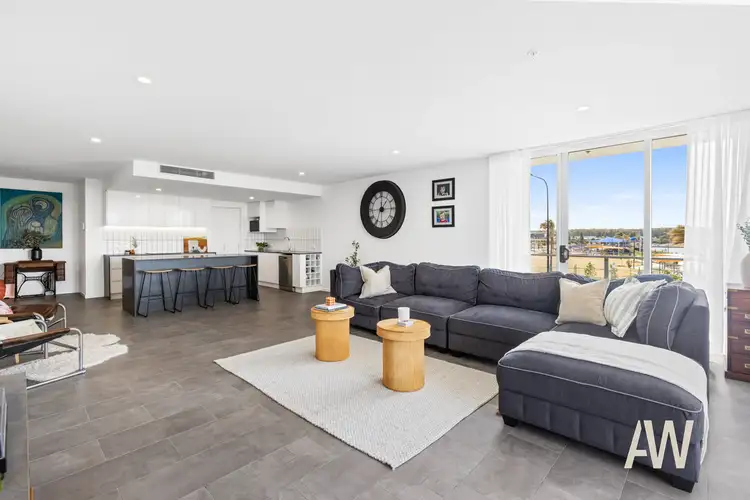 201/1 Waterside Retreat Reach, Birtinya QLD 4575