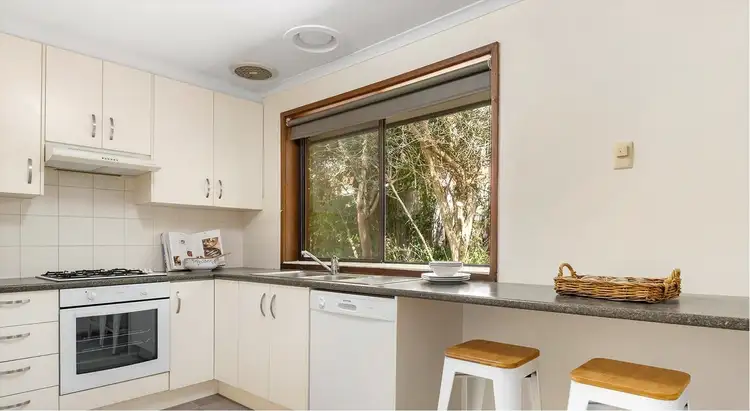 Fifth view of Homely unit listing, 4/29 Lee Avenue, Mount Waverley VIC 3149