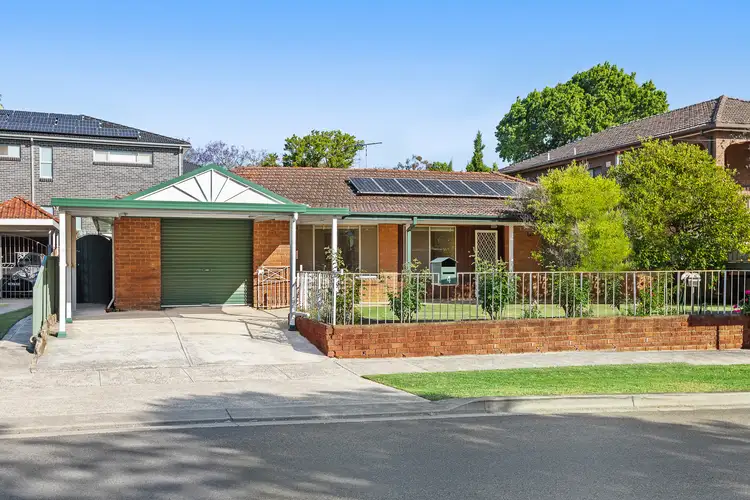 4 Bowden Street, Ryde NSW 2112