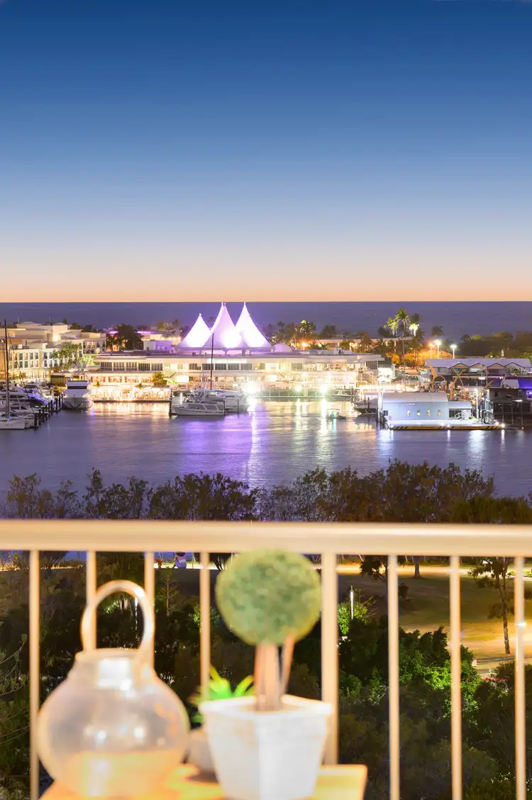 11F/10 Marine Parade, Southport QLD 4215