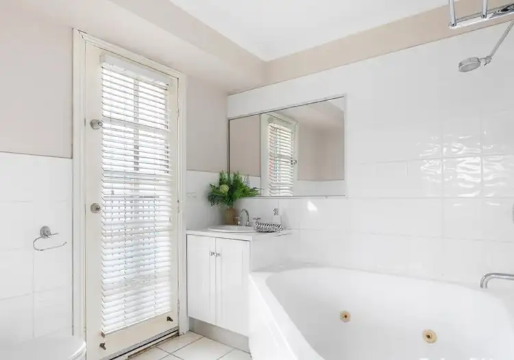 Fifth view of Homely house listing, 8 Malven Close, Werribee VIC 3030