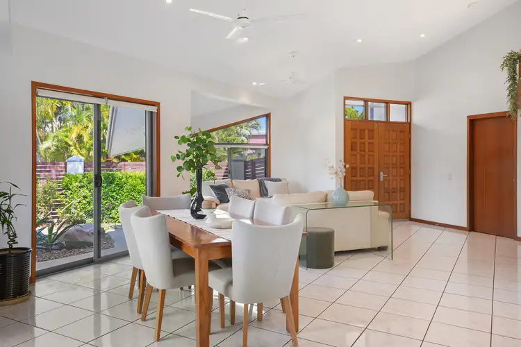 Sixth view of Homely house listing, 2 Sunningdale Court, Kirwan QLD 4817