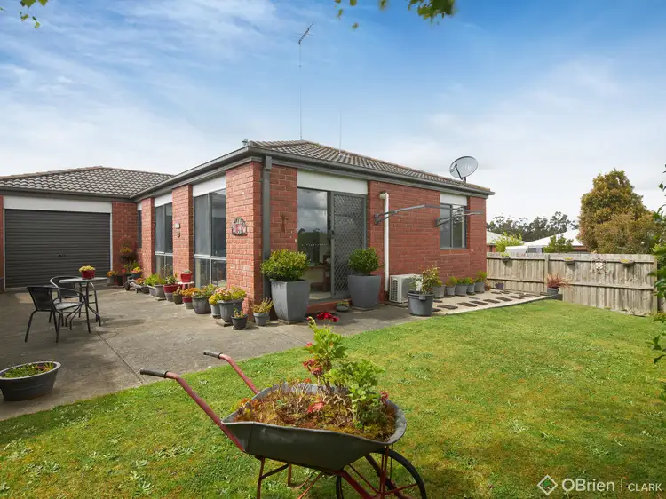 Fifth view of Homely house listing, 1 Rowan Walk, Drouin VIC 3818