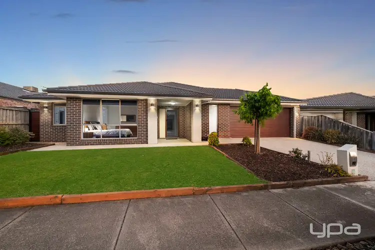7 Cavenagh Terrace, Taylors Hill VIC 3037