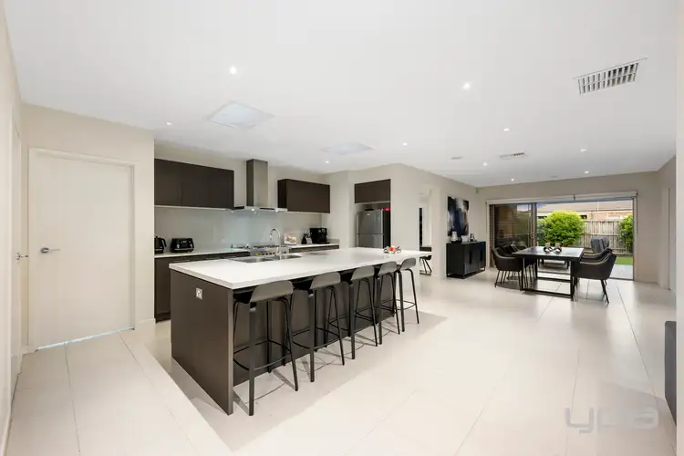 Fifth view of Homely house listing, 7 Cavenagh Terrace, Taylors Hill VIC 3037