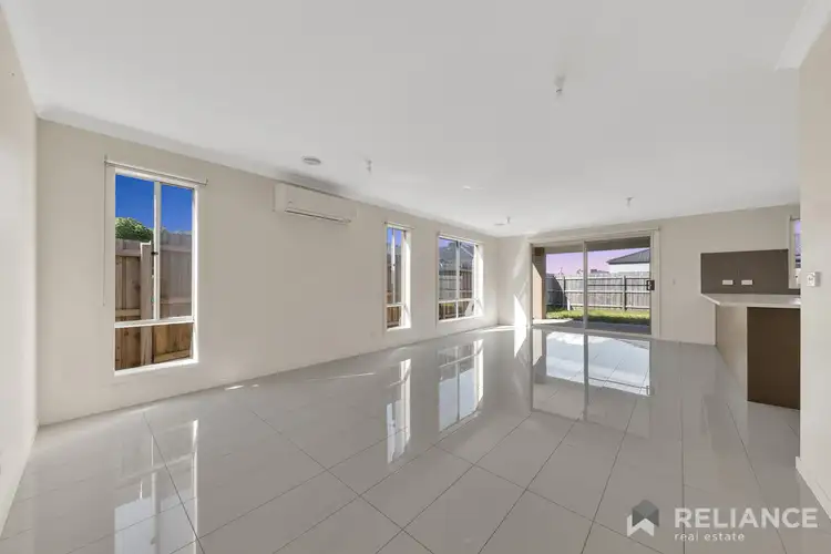 Fifth view of Homely house listing, 2 Glen Mews, Romsey VIC 3434