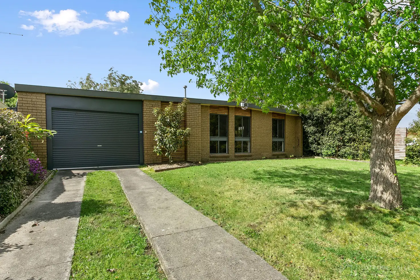 Main view of Homely house listing, 2 Elm Court, Churchill VIC 3842