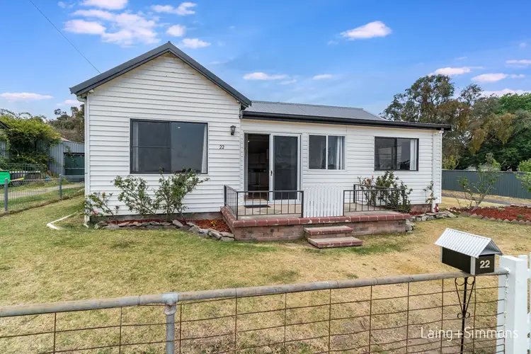 22 Bundarra Road, Armidale NSW 2350