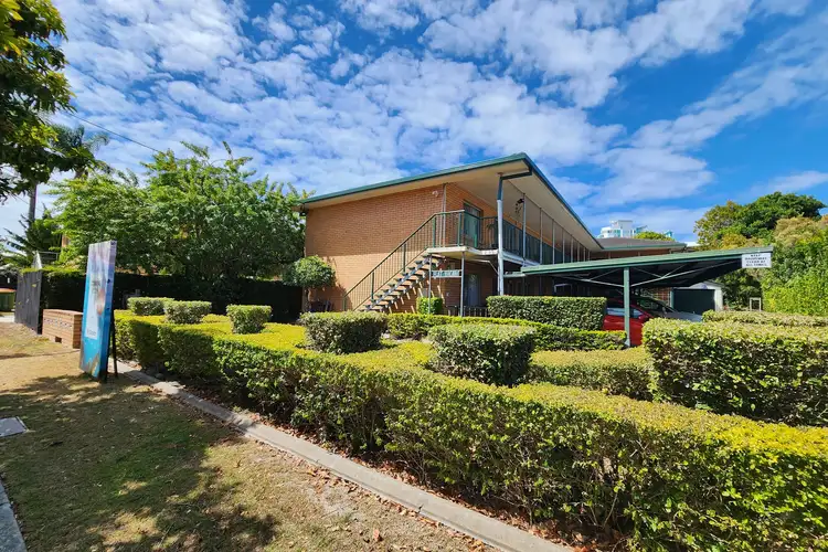2/161 Muir Street, Labrador QLD 4215