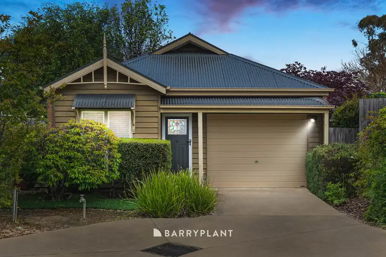 8/150 Avebury Drive, Berwick VIC 3806