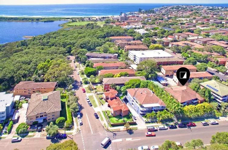 Fourth view of Homely apartment listing, 9/7 Clarence Avenue, Dee Why NSW 2099