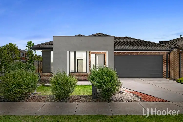 Main view of Homely house listing, 11 Finders Circuit, Truganina VIC 3029