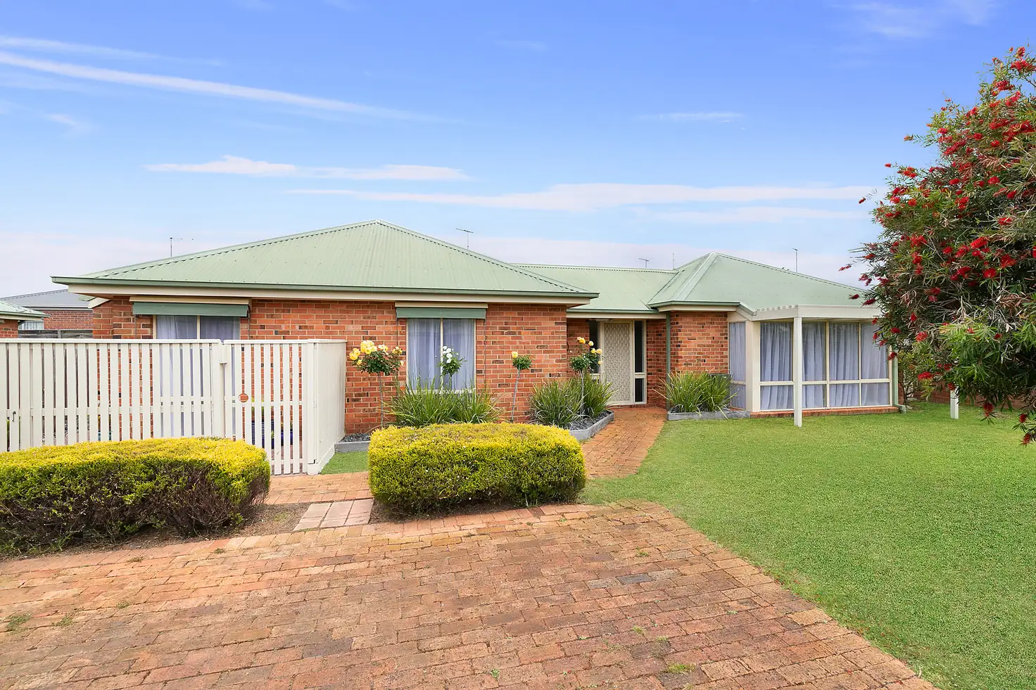 Main view of Homely unit listing, 14/15-19 Thompson Street, Whittington VIC 3219