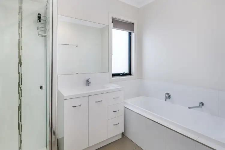 Sixth view of Homely townhouse listing, 4/346A Midland Highway, Epsom VIC 3551
