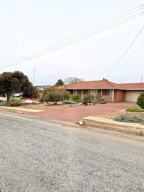 35 Ford Street, York WA 6302