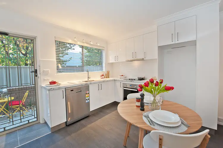 11/436 Macauley Street