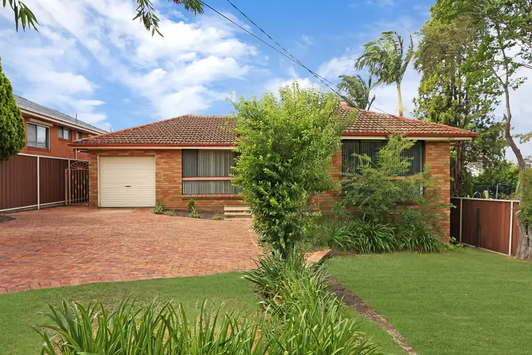38 Maunder Avenue, Girraween NSW 2145