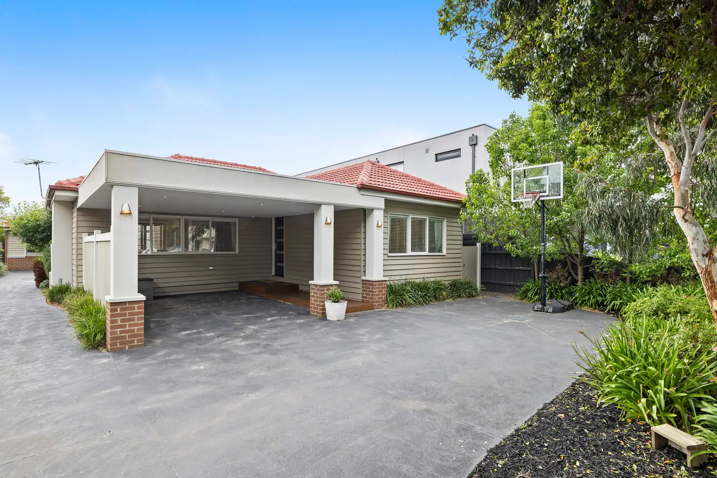 Main view of Homely house listing, 1/29 Ivan Avenue, Edithvale VIC 3196