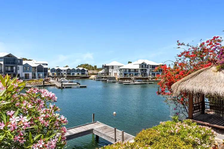 27 Genevieve Court, Halls Head WA 6210