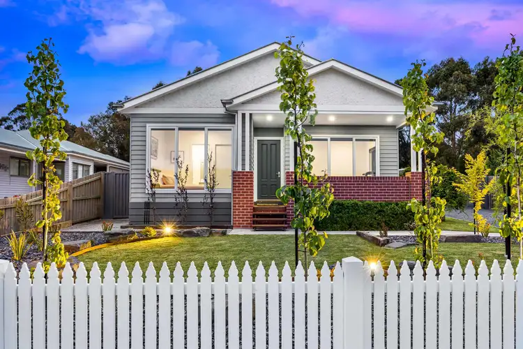 21 Main Street, Gordon VIC 3345