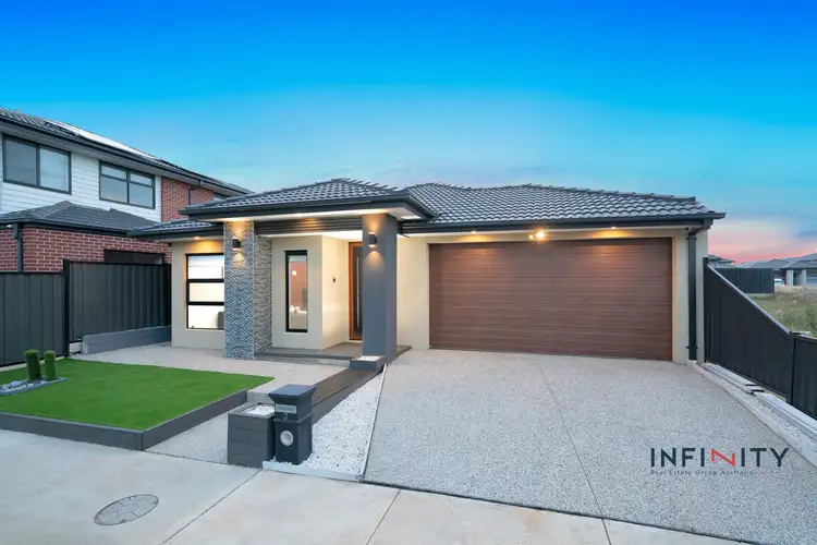 Second view of Homely house listing, 3 Londonderry Crescent, Tarneit VIC 3029