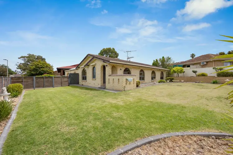 8 Elura Avenue, Sheidow Park SA 5158