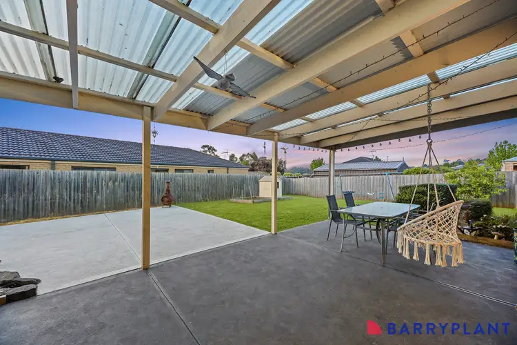 Fourth view of Homely house listing, 32 Summerhill Boulevard, Drouin VIC 3818