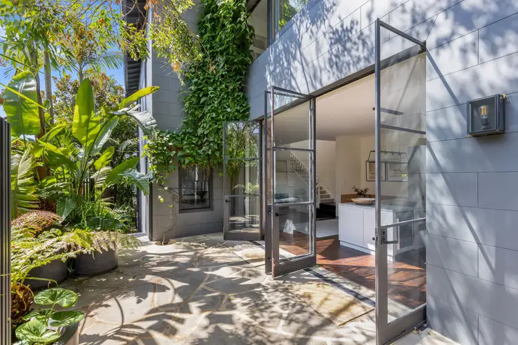 10 Ashley Street, Tamarama NSW 2026