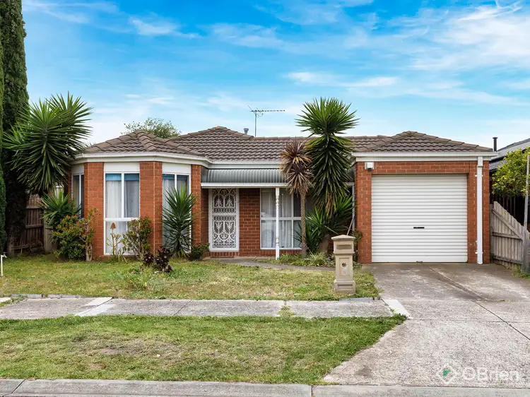 8 Mankina Circuit, Delahey VIC 3037