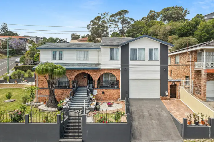 287 Flagstaff Road, Lake Heights NSW 2502