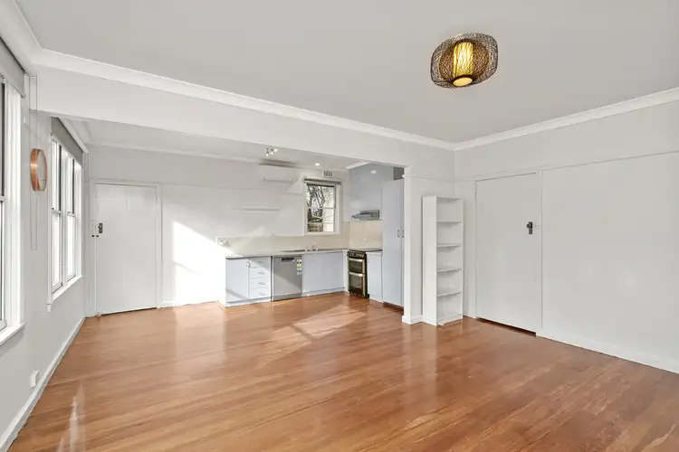 Third view of Homely house listing, 18 Wimpole Crescent, Bellfield VIC 3081