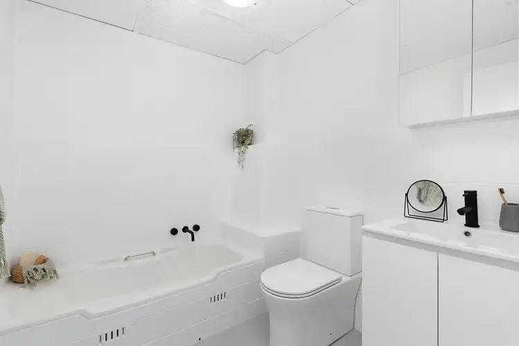 Sixth view of Homely apartment listing, 9/4-6 Lynvale Close, Lane Cove NSW 2066
