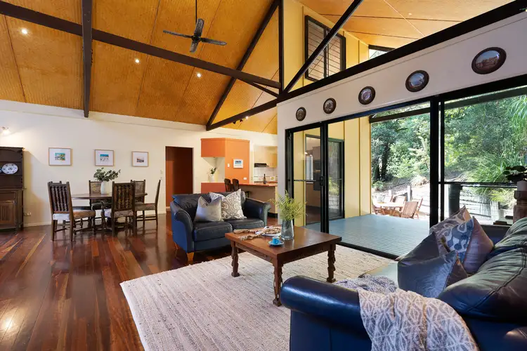 28 Neurum Road, Point Arkwright QLD 4573
