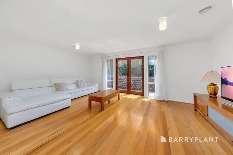 Sixth view of Homely house listing, 15 Tennyson Circuit, Mill Park VIC 3082