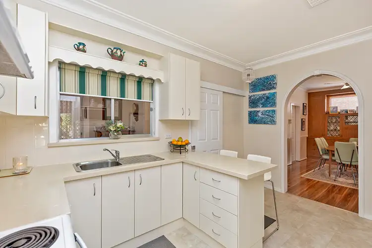 Fourth view of Homely house listing, 6 Edgeroy Street, Tamworth NSW 2340