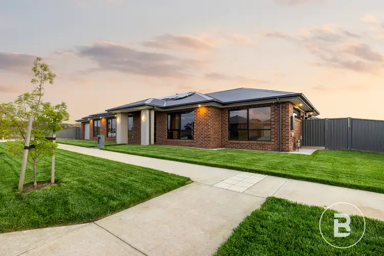 Second view of Homely house listing, 16 Mullingar Drive, Alfredton VIC 3350