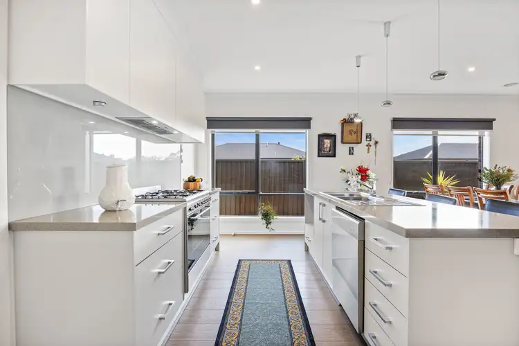Fifth view of Homely house listing, 5 Limetree Way, Lake Gardens VIC 3355