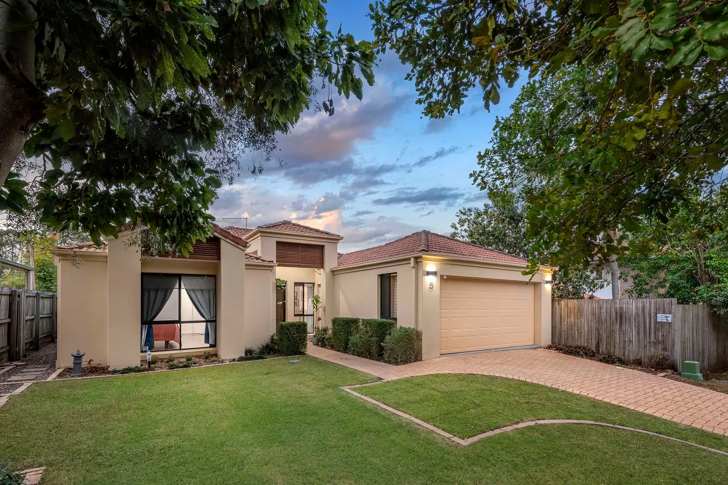 Main view of Homely house listing, 5 Lachine Place, Mansfield QLD 4122
