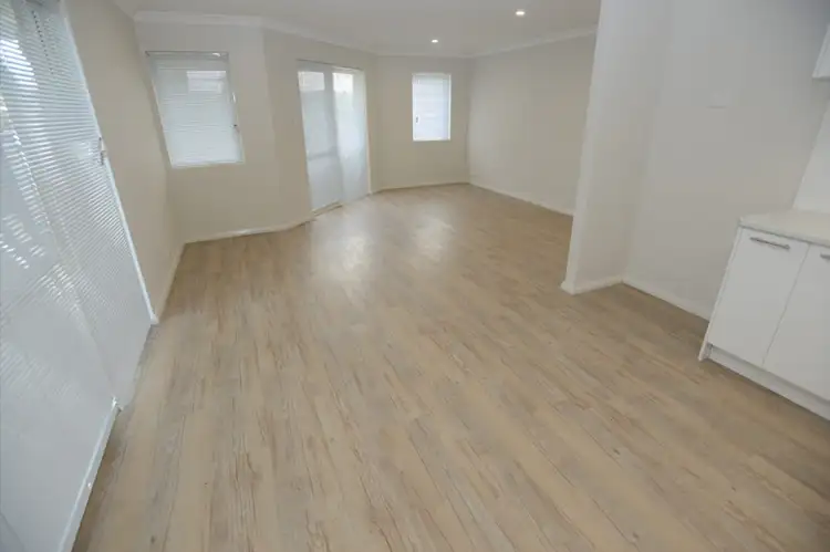 Fifth view of Homely apartment listing, 2/70 Gilbertson Road, Kardinya WA 6163