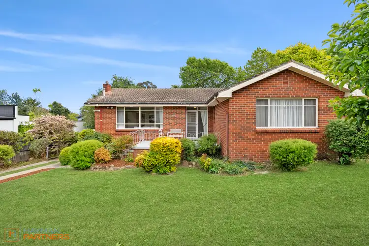 5 Mahon Place, Hughes ACT 2605