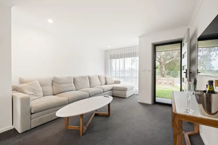 Second view of Homely unit listing, 4/1 Nott Street, Rutherglen VIC 3685