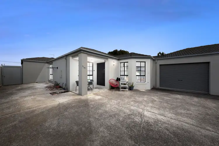 2/175 William Street, St Albans VIC 3021