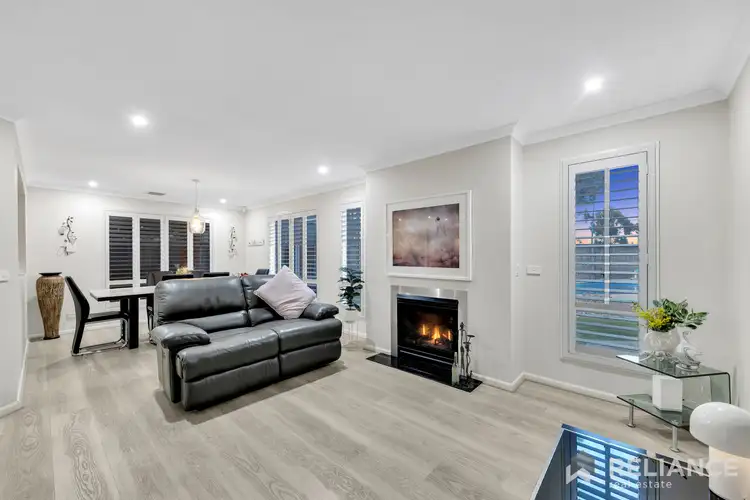 Fourth view of Homely house listing, 11 Connewarre Close, Manor Lakes VIC 3024