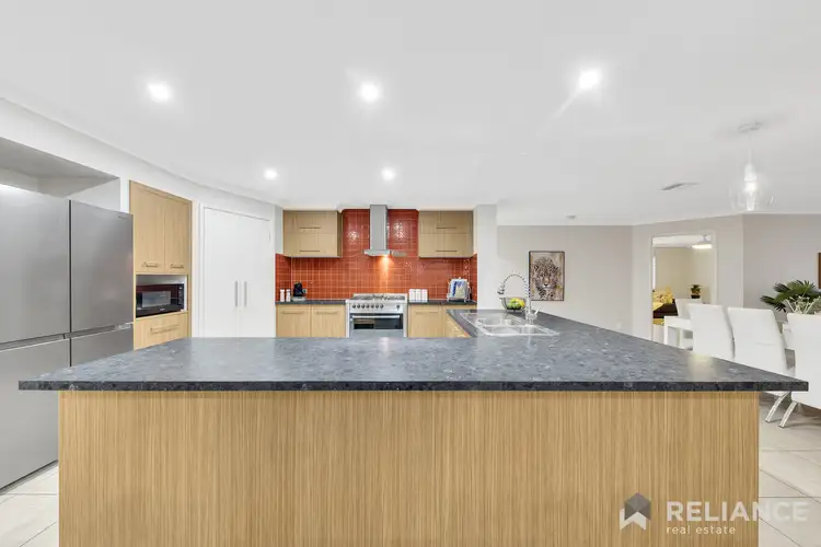 Sixth view of Homely house listing, 11 Connewarre Close, Manor Lakes VIC 3024