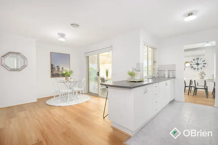 Sixth view of Homely house listing, 8 Oriana Grove, Skye VIC 3977